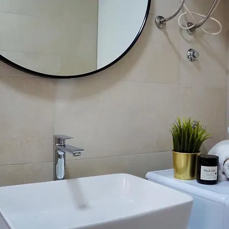 Nana Pag Apartman