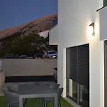 Nana Pag شقة باغ